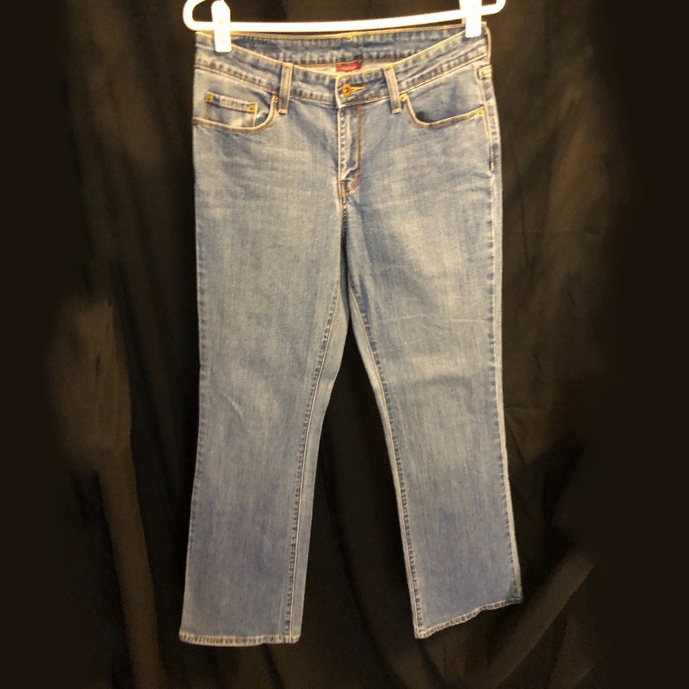 Denizen Bootcut Jeans Size 8